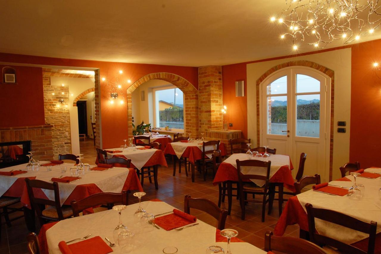 Agriturismo Cinque Camini San Marzano Oliveto Buitenkant foto